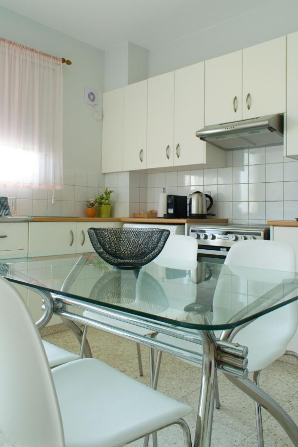 Alex Apartment Strovolos المظهر الخارجي الصورة